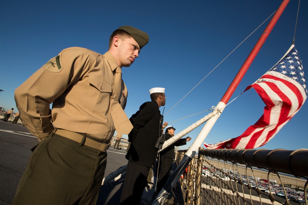 USS Fort McHenry 'mans the rails' for Spain