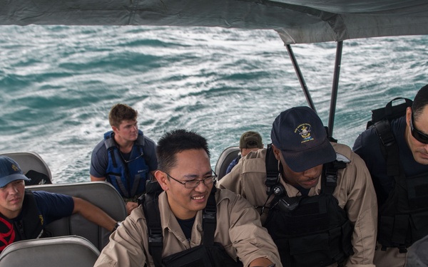Navy divers support AirAsia Flight QZ8501 search efforts