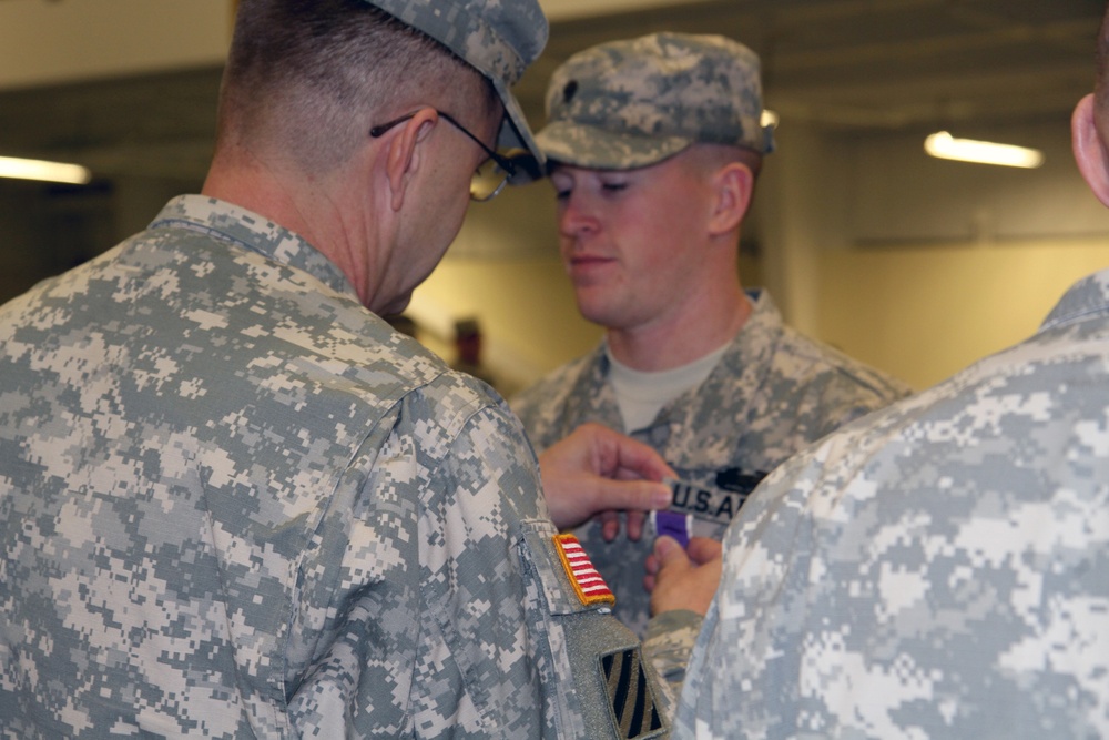 Combat Engineer receives Purple Heart