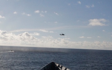USS GARY (FFG 51) intercepts narcotic traffickers