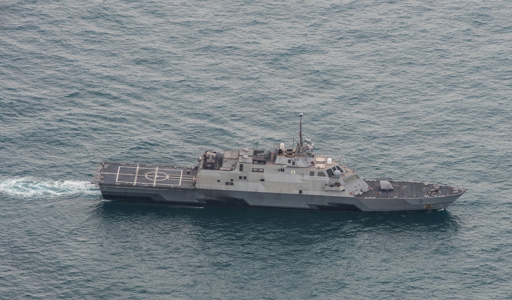 USS Fort Worth (LCS 3) supports AirAsia QZ8501 Search Efforts