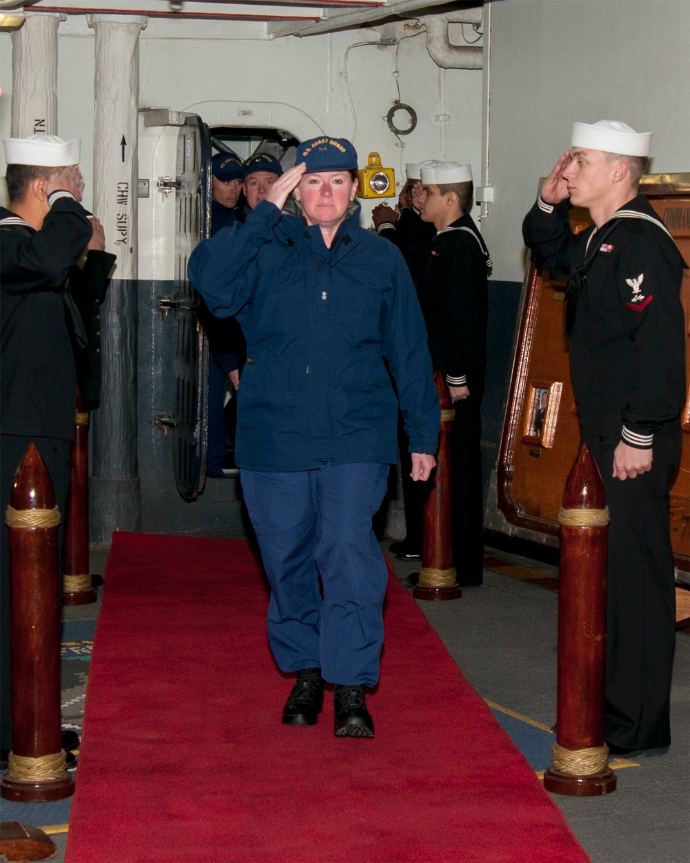 Coast Guard District 14 commander visits USS George Washington