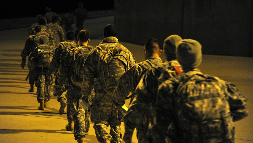 Fort Hood receives redeploying Soldiers from Operation United Assistance