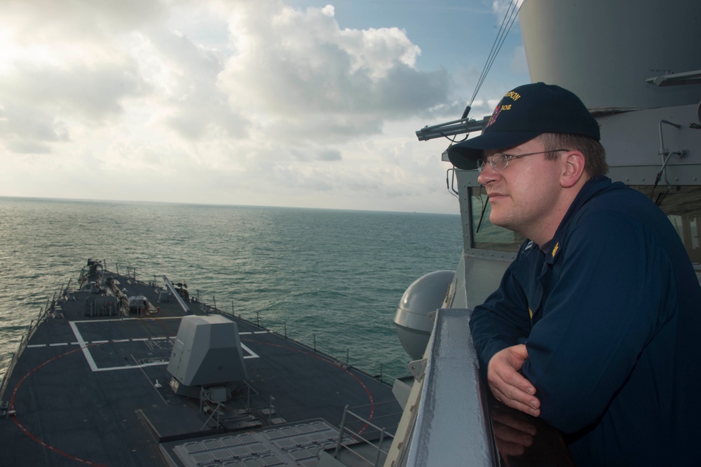 USS Sampson (DDG 102) conducts search operations