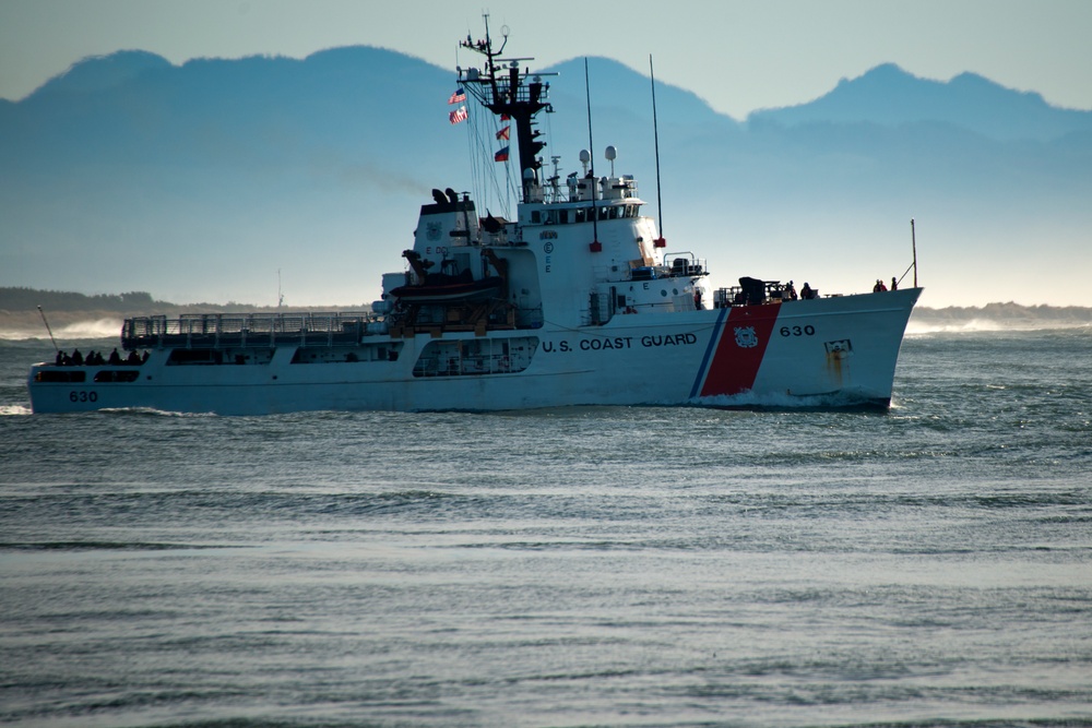 CGC Alert departs for a patrol