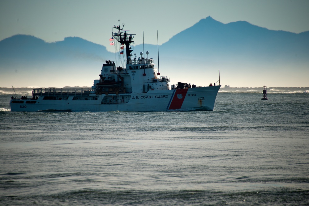 CGC Alert departs for a patrol