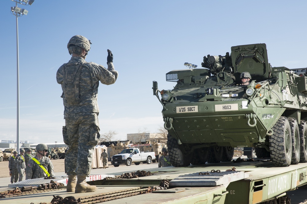 Soldiers learn Rail Operations aboard Marine Corps Logistics Base Barstow