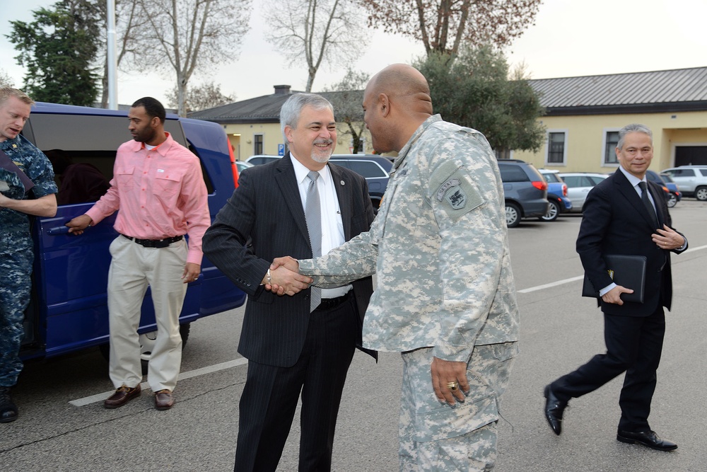 Ambassador Phillip Carter III visits to the deployable forensic labs