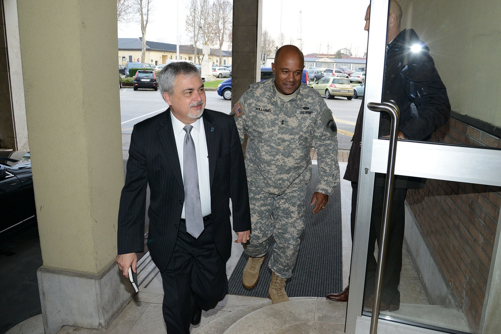 Ambassador Phillip Carter III visits to the deployable forensic labs
