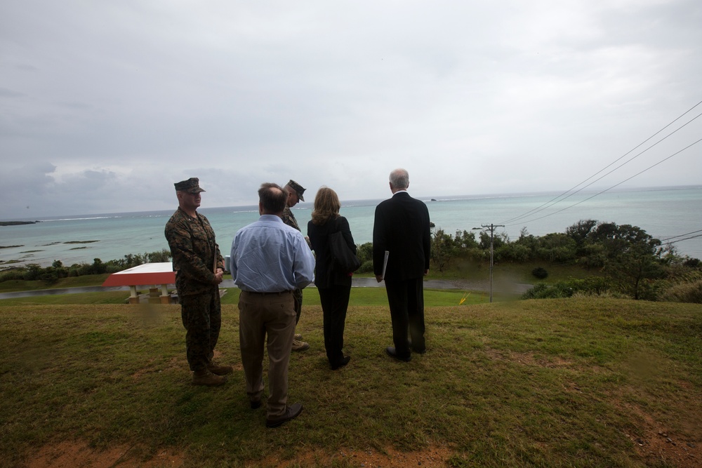 Ambassador Kennedy visits Okinawa
