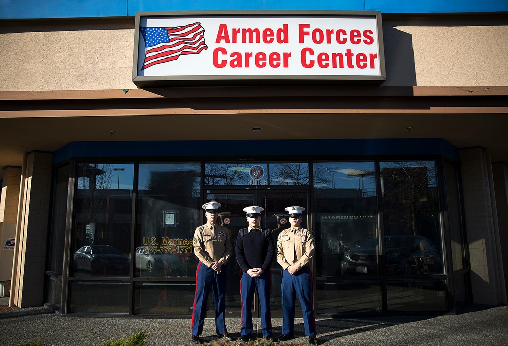 Seattle-area Marines help thwart attempted robbery