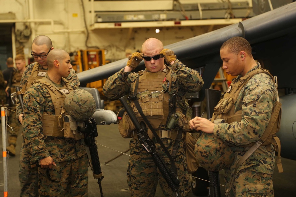 11th MEU Command Element Stays Sharp