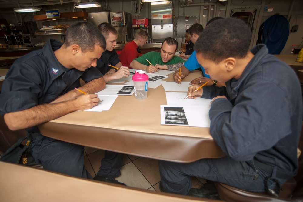 USS Carl Vinson participates in Operation Inherent Resolve