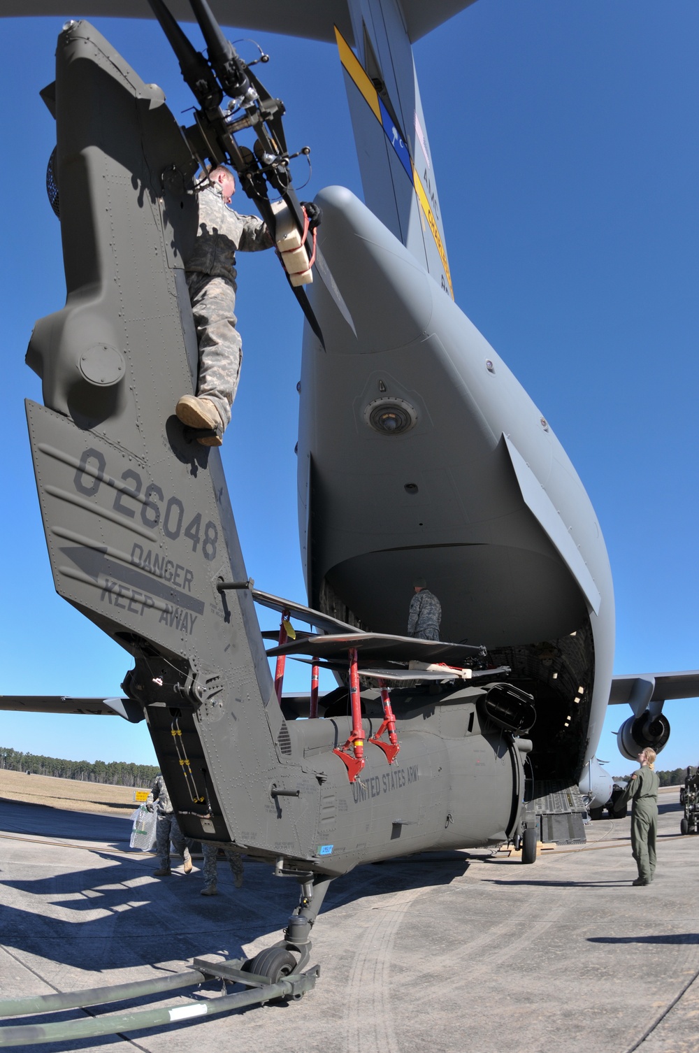 South Carolina National Guard and Air Force Reserve join together for air transport training