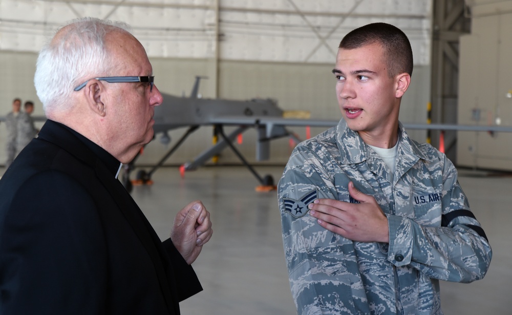 Chaplain recruits meet Airmen, get first-hand experience with military culture