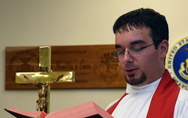 Chaplain recruits meet Airmen, get first-hand experience with military culture