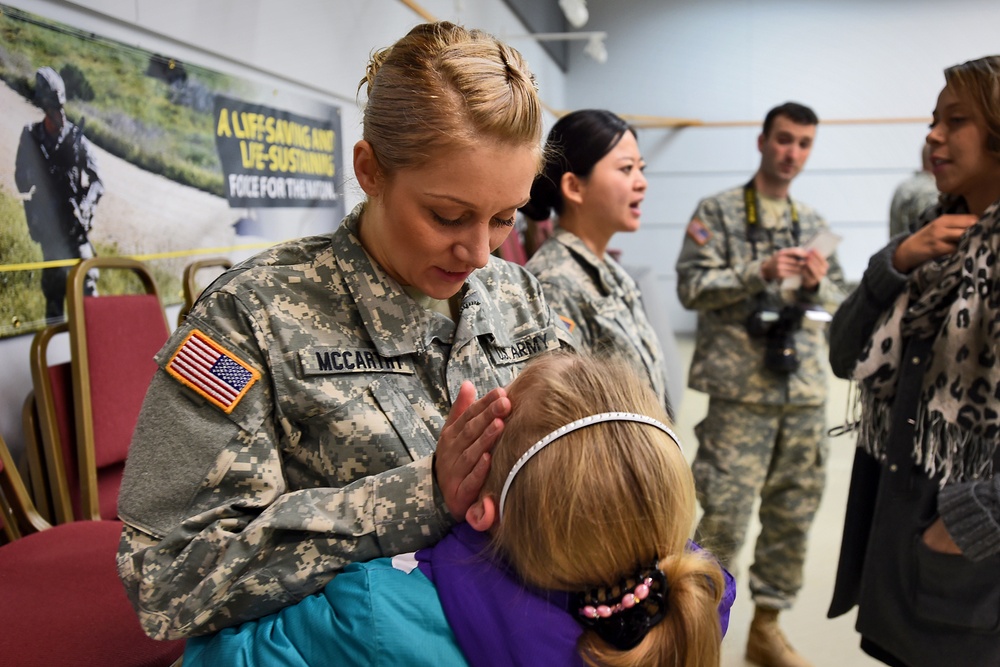 Army Reserve noncommissioned officers receive commission