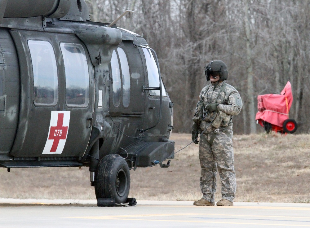 DVIDS Images UH60 Black Hawk post flight inspection [Image 1 of 2]