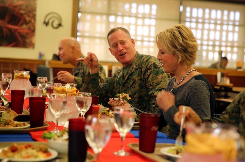Brig. Gen. Banta has a Sit-Down Luncheon with MCAS Yuma Marines