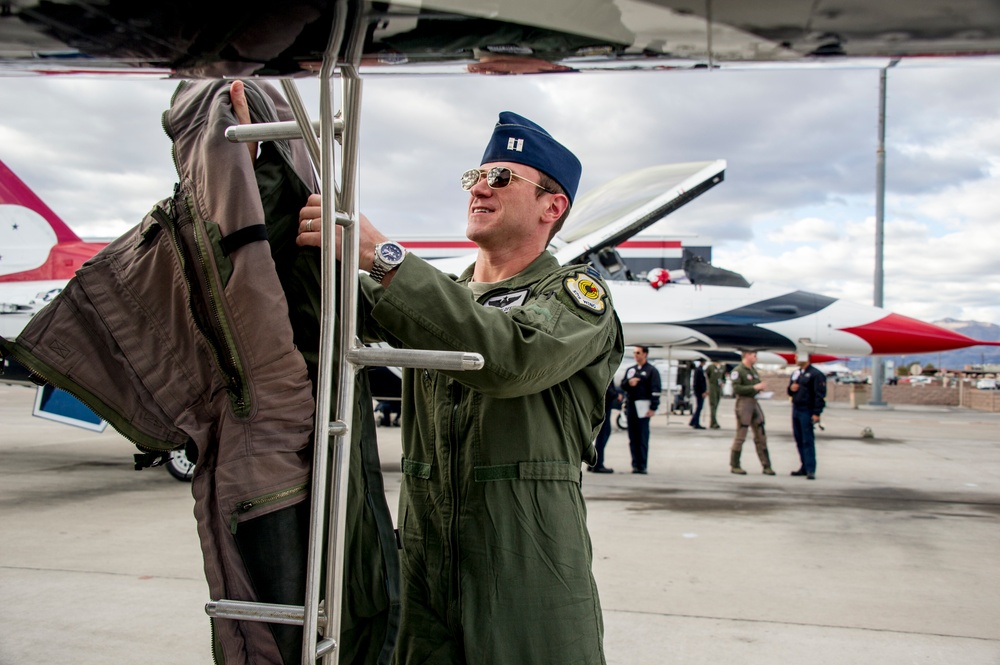 Thunderbirds perform first Delta Formation sortie of 2015