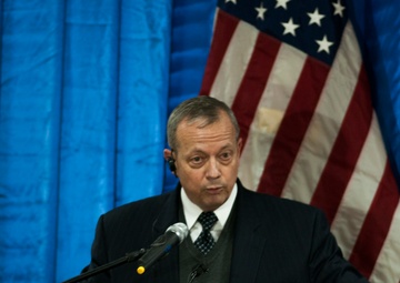 Retired Gen. John R. Allen, Special Presidential Envoy, visits Iraq, reinforces coalition commitment to defeat ISIL