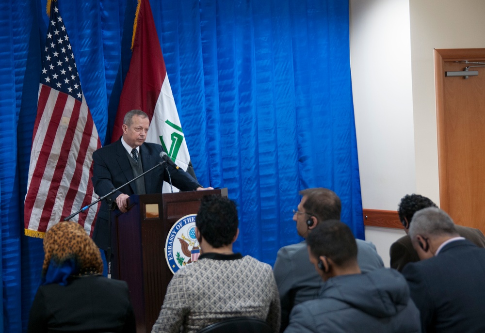 Retired Gen. John R. Allen, Special Presidential Envoy, visits Iraq, reinforces coalition commitment to defeat ISIL