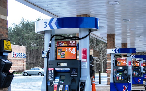 Army &amp; Air Force Exchange Service offers full-service refueling to drivers with disabilities