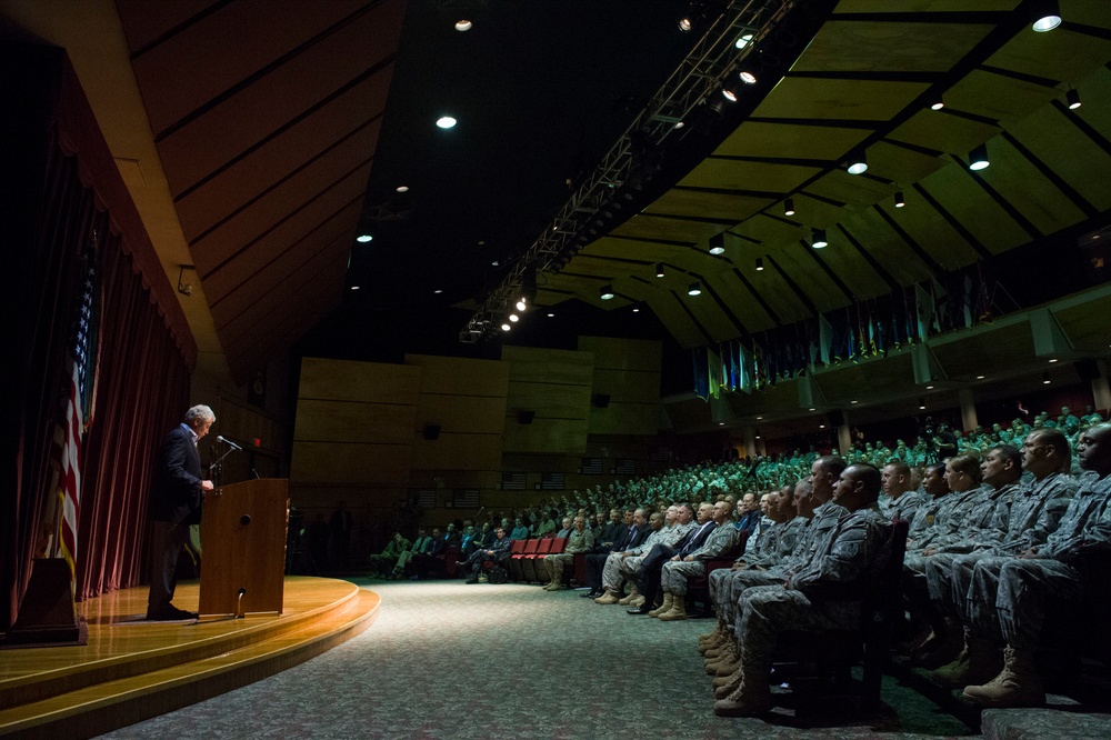 SECDEF visits Fort Bliss