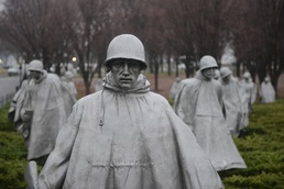 Commentary: Tributes to veterans on Christmas Eve