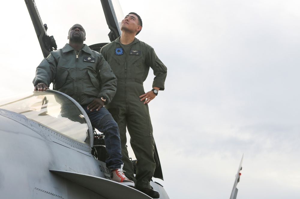 'The Wedding Ringer' cast visits MCAS Miramar for a special screening