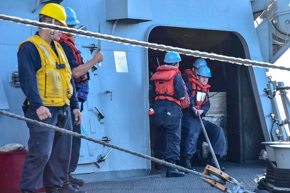 USS Gridley replenishment