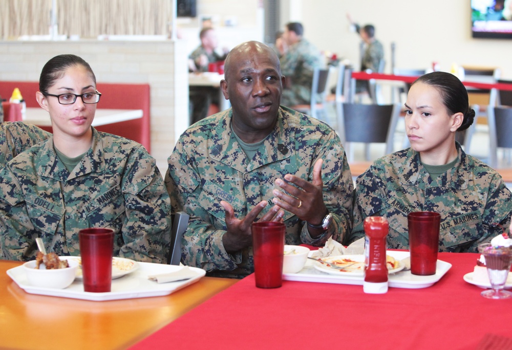 Commanding general meets with Marines to discuss current issues regarding the Marine Corps