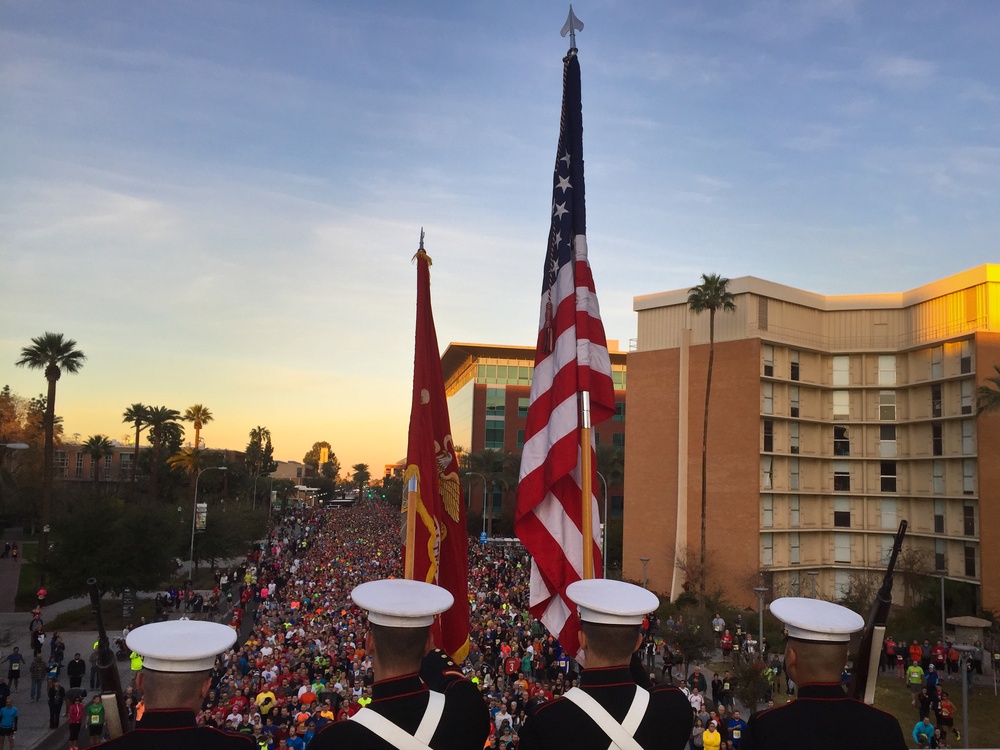 Runners Anthem: Arizona Marines present colors for Rock 'n' Roll Half Marathon