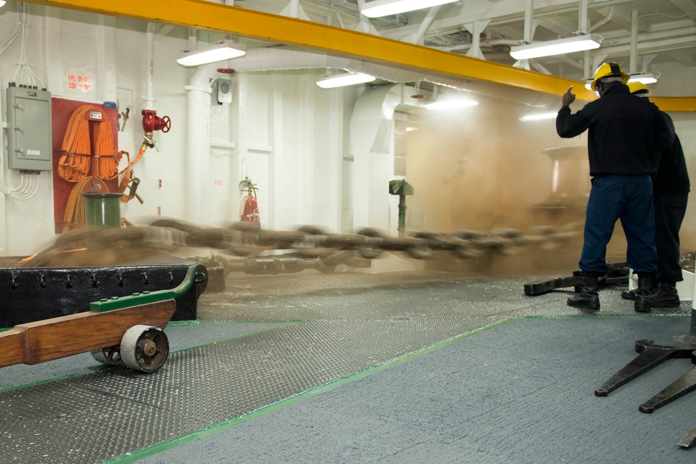 USS Bonhomme Richard: Sea and anchor