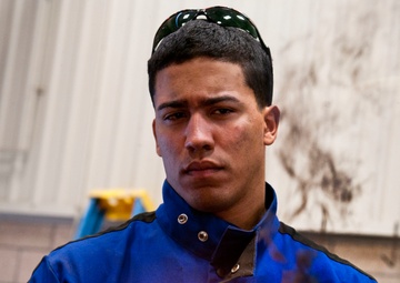 Cav Soldier manipulates metal