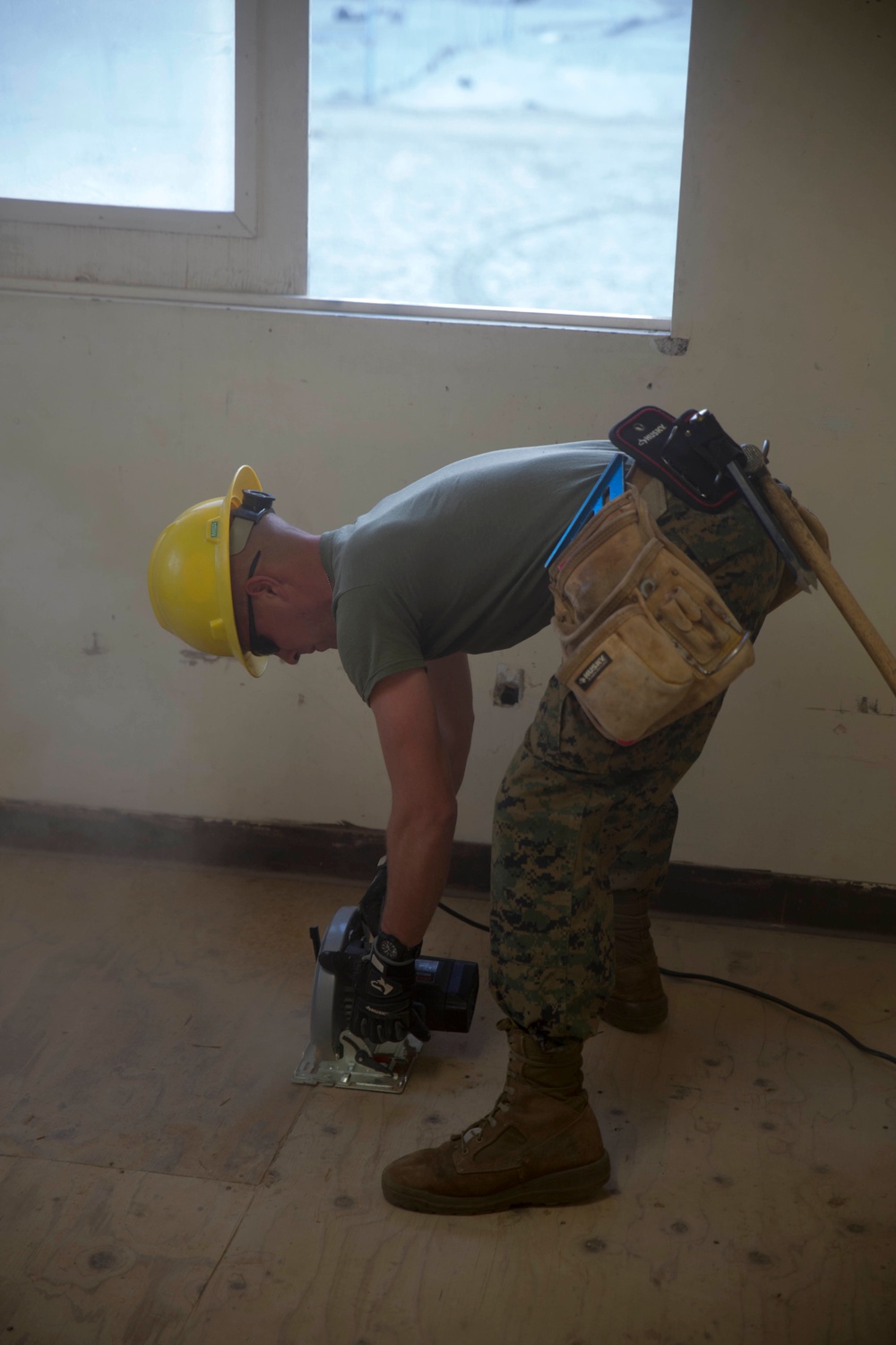 Marines refurbish housing facility