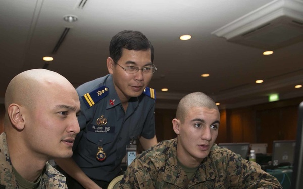 Royal Cambodian Armed Forces, U.S. Marines simulate humanitarian mission