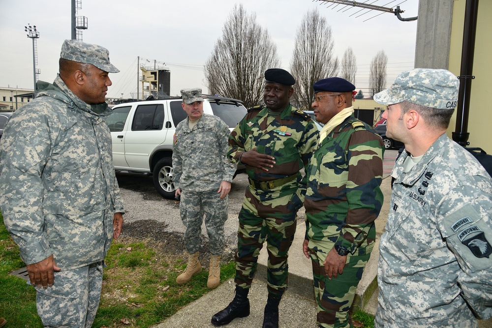 Senegalese Chief of Army Staff Brig. Gen. Cheikm Gueye tours Regional Training Support TSAE Vicenza, Italy, at Caserma Ederle