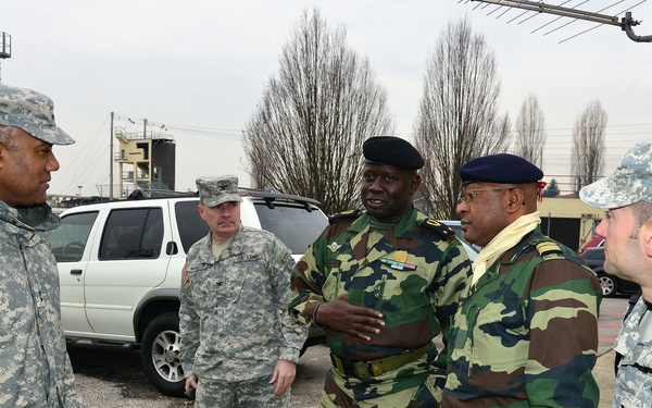 Senegalese Chief of Army Staff Brig. Gen. Cheikm Gueye tours Regional Training Support TSAE Vicenza, Italy, at Caserma Ederle