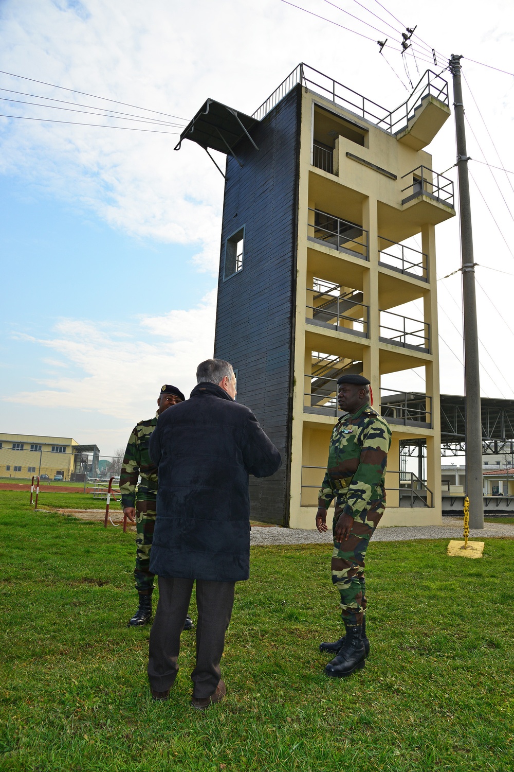 Senegalese Chief of Army Staff Brig. Gen. Cheikm Gueye tours Regional Training Support TSAE Vicenza, Italy, at Caserma Ederle