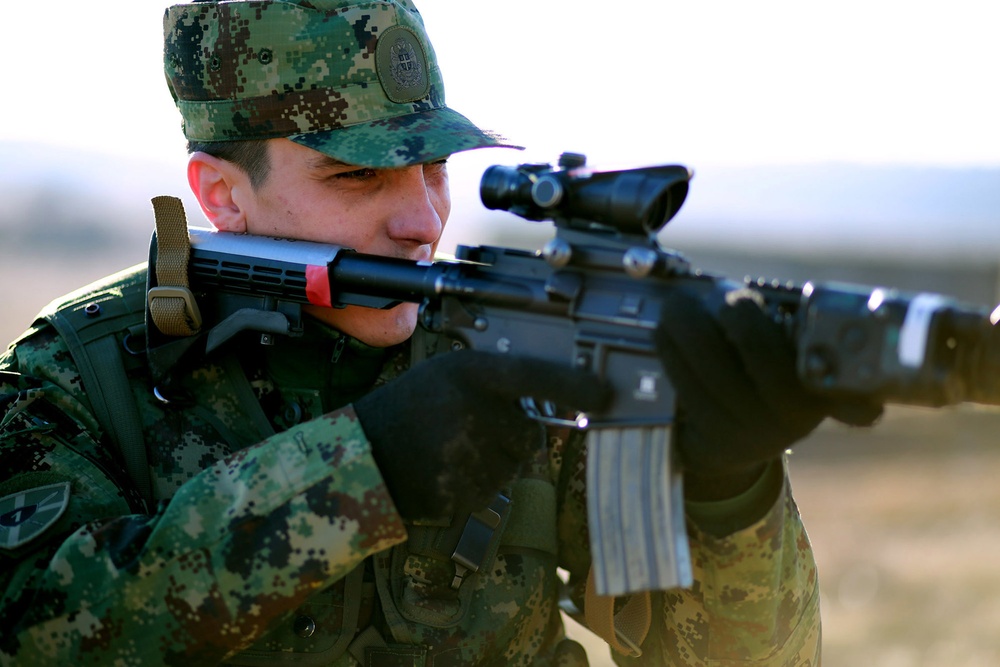 Serbian soldiers and U.S. Forces unite in urban warfare training