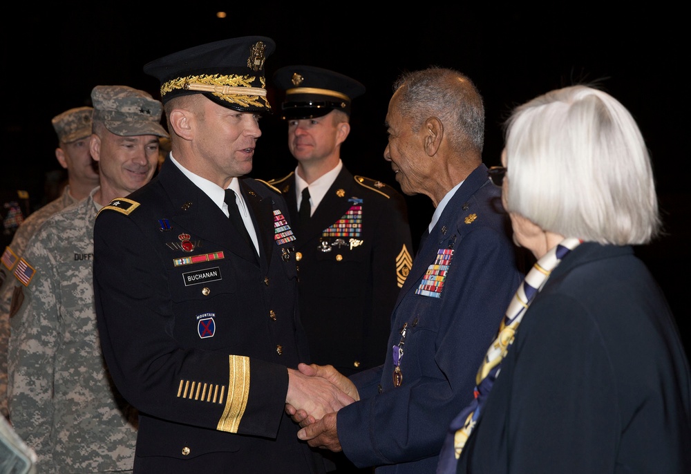 World War II vet, Bataan survivor receives Purple Heart from Army chief of staff