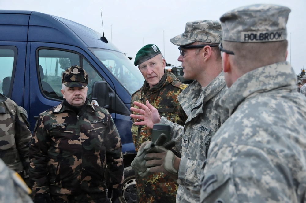 Lt. Gen. Hodges visits during Allied Spirit I