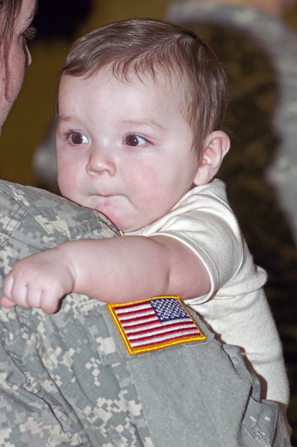 Baby supports Des Moines Reserve Soldiers