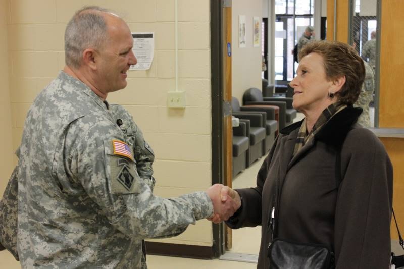 Assistant chief, Army Reserve visits 'Arctic Lightning'