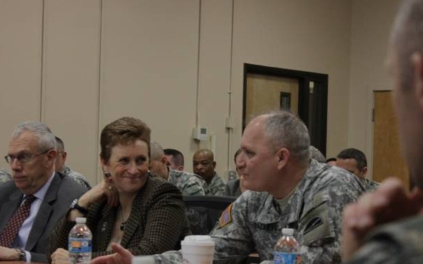 Brig. Gen. Hackett discusses training and readiness with Army leaders