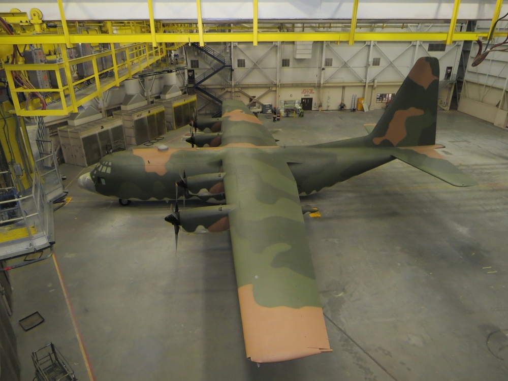 62nd MXS repaints C-130