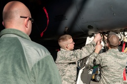 Maintainers show their skills during Dedicated Eagle Keeper competition