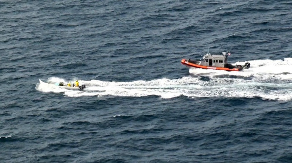 DVIDS - Images - Coast Guard stops Mexican poachers in Gulf of Mexico