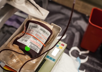FORSCOM, USARC Soldiers, civilians roll up their sleeves during blood drive